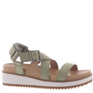 Lucky Brand • Idenia Strappy Green Sandal
